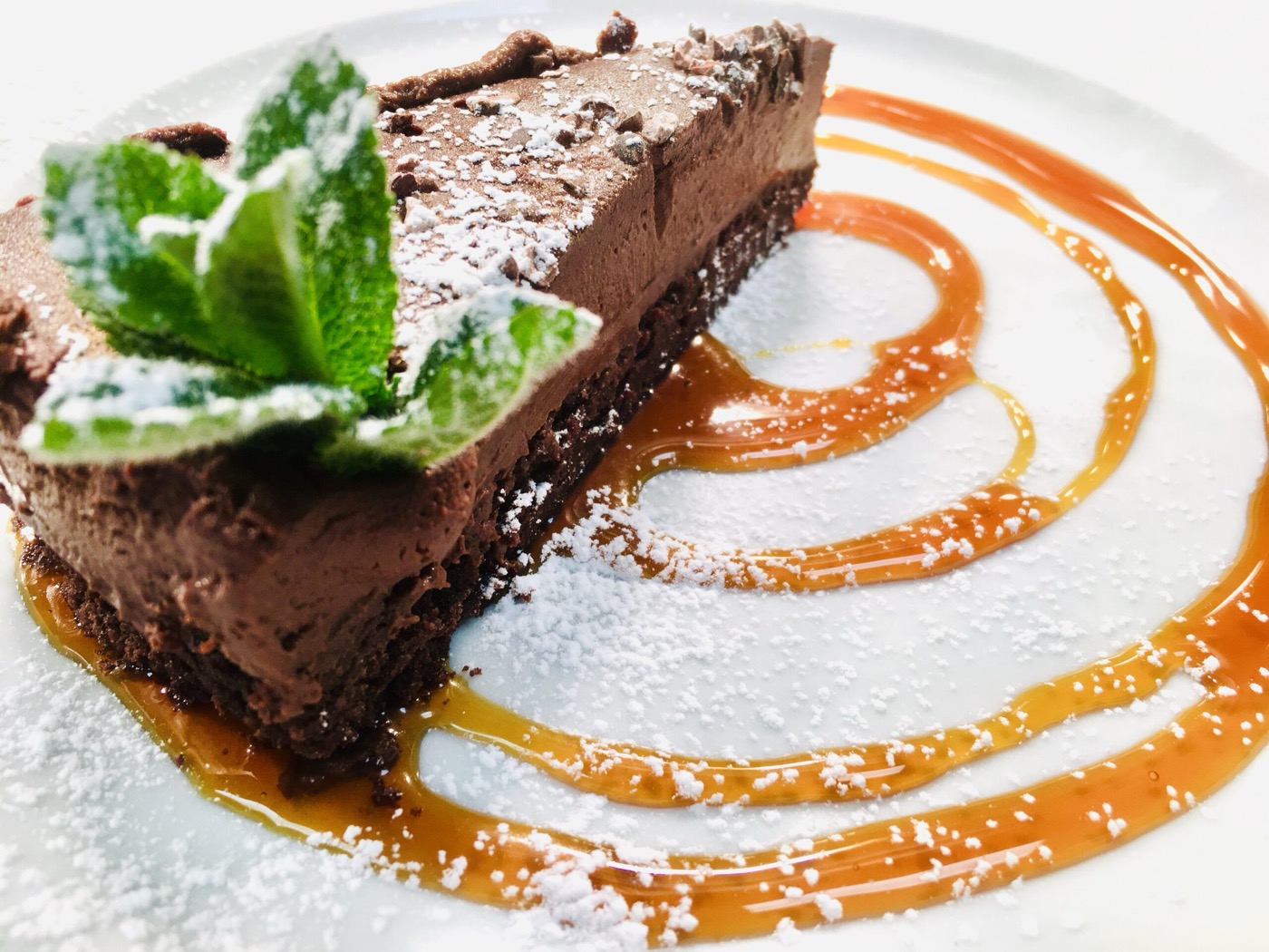 Chocolate and clementine torte with caramel